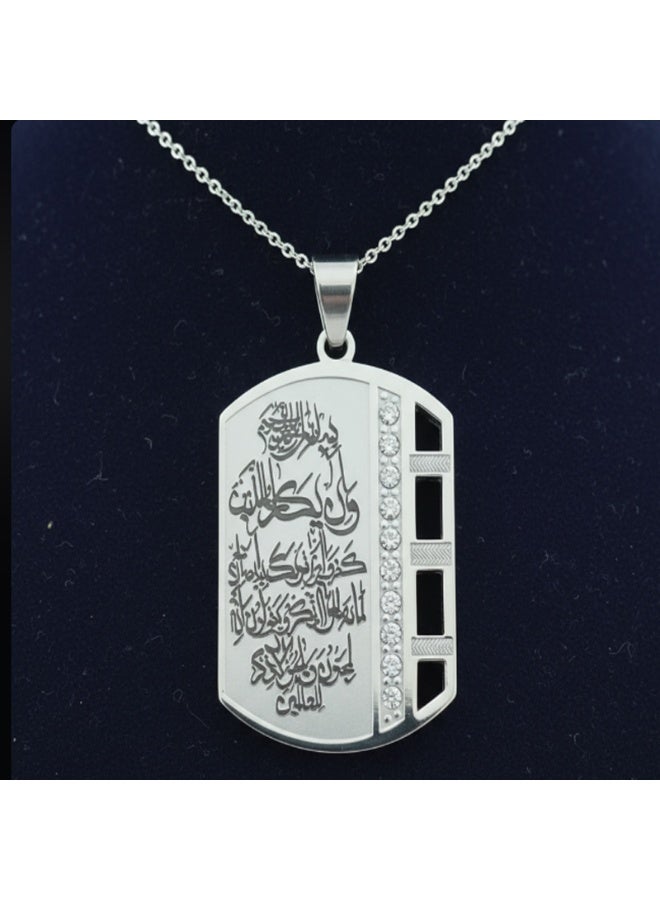 DubaiGallery قلادة آية الكرسي للرجال - علامة إسلامية من الفولاذ المقاوم للصدأ مع لمسات كريستالية، مجوهرات حماية روحية، قلادة آية الكرسي الفضية - قلادة إسلامية من الفولاذ المقاوم للصدأ مع كريستالات مقطوعة بالماس وخط عربي، قلادة هدية إسلامية - قلادة آية الكرسي من الفولاذ المقاوم للصدأ مع سلسلة، مجوهرات آية قرآنية منقوشة للرجال والنساء - Image 2