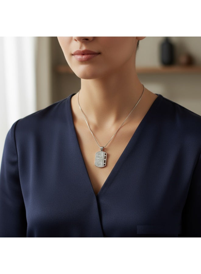 DubaiGallery قلادة آية الكرسي للرجال - علامة إسلامية من الفولاذ المقاوم للصدأ مع لمسات كريستالية، مجوهرات حماية روحية، قلادة آية الكرسي الفضية - قلادة إسلامية من الفولاذ المقاوم للصدأ مع كريستالات مقطوعة بالماس وخط عربي، قلادة هدية إسلامية - قلادة آية الكرسي من الفولاذ المقاوم للصدأ مع سلسلة، مجوهرات آية قرآنية منقوشة للرجال والنساء - Image 5