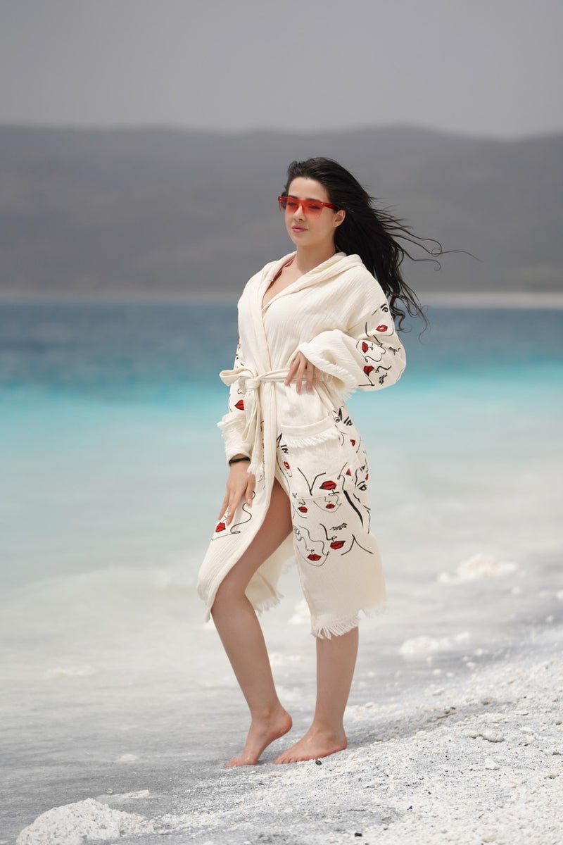 Muutos Hooded Double Layered Peshtemal Bathrobe / Kimono - Image 1