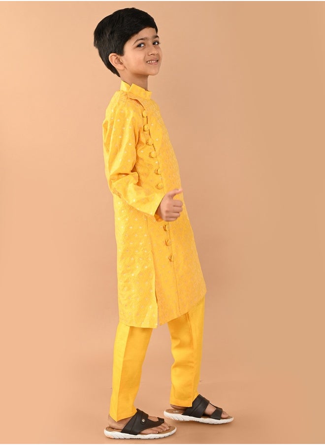 LILPICKS - Embossed Kurta Pajama Set - Image 1