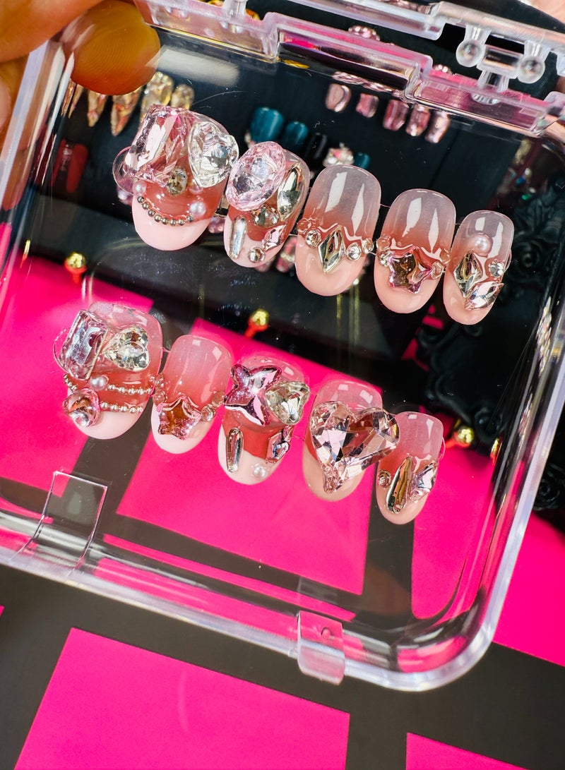 النقوش الأظافر القابلة للإحكام اليدوية الأصيلة - تدرج باللون الوردي بقلب وكريستال ملصق ثلاثي الأبعاد، طريقة دائرية قصيرة قابلة للفصل، رقم المنتج h1691 - Image 2