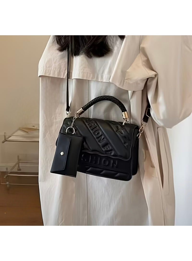 A spacious women's crossbody bag, this black handbag features a flap and a vintage-inspired design, making it suitable for both casual and formal occasions. It's a durable shoulder bag that can also be used as a display accessory. - Image 5