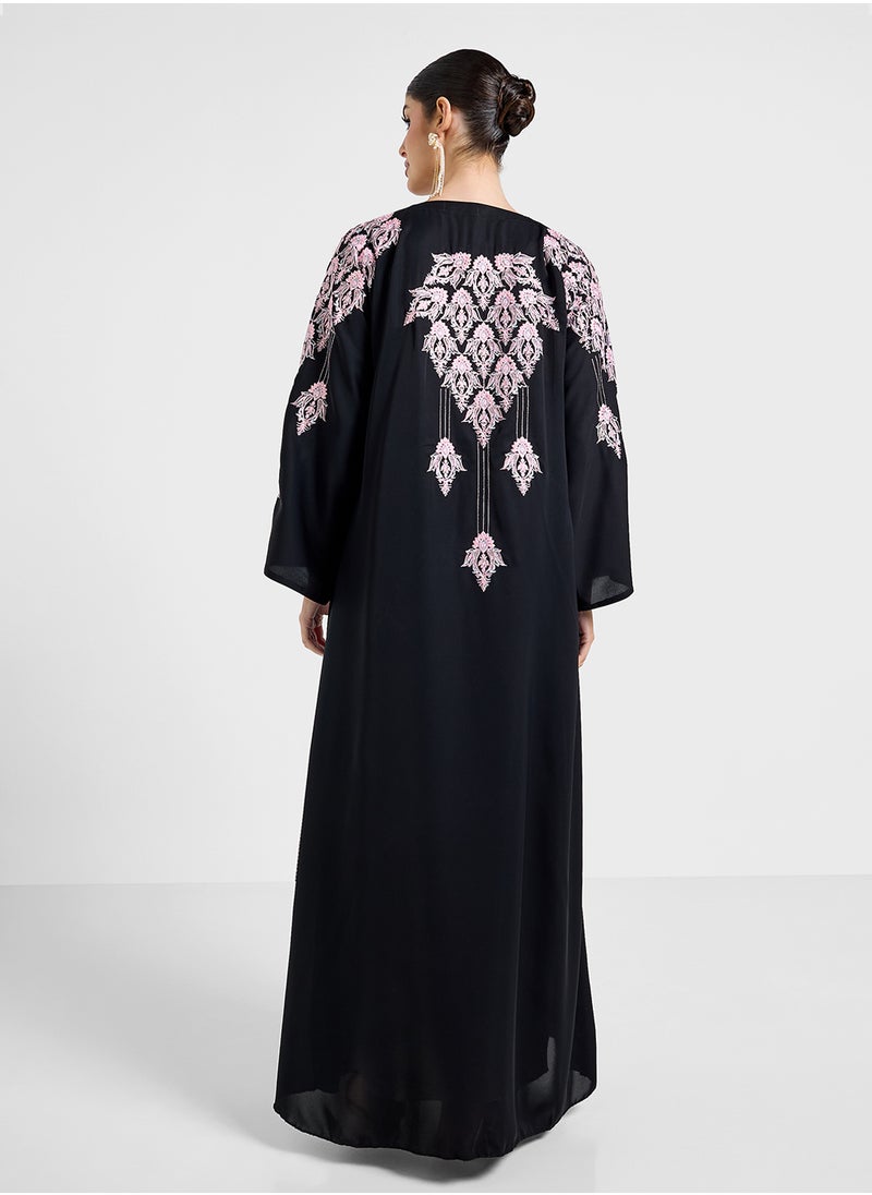 Khizana Abaya With Embellishment & Sheila  - Image 2