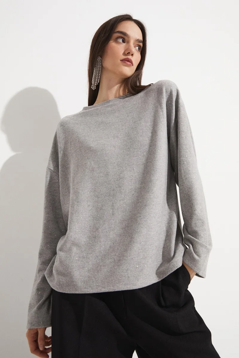 JUNE Women's Regular Fit Crew Neck Long Sleeve Glitter Detailed Knitted Blouse