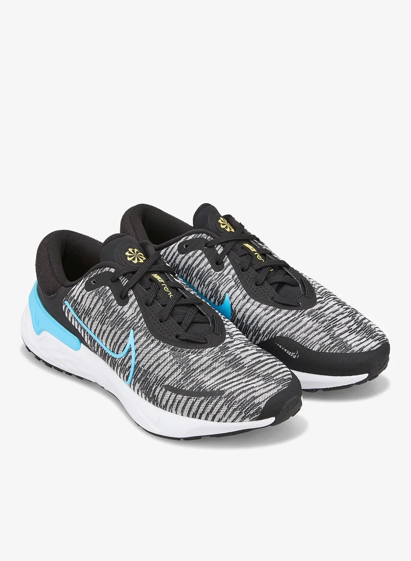 Nike Women's Renew Run 4 Shoe