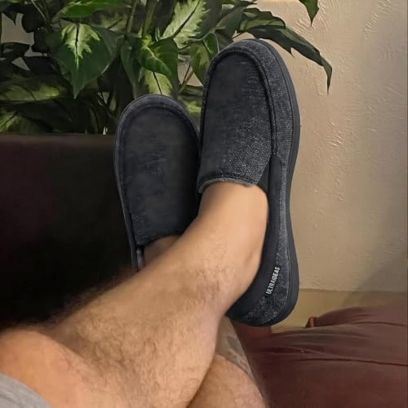 شبشب رجالي من ULTRAIDEAS Moc-Toe أحذية لوفر للمنزل للاستخدام الداخلي والخارجي من إسفنج الذاكرة مع جزء علوي محبوك مسامي ودافئ - Image 2