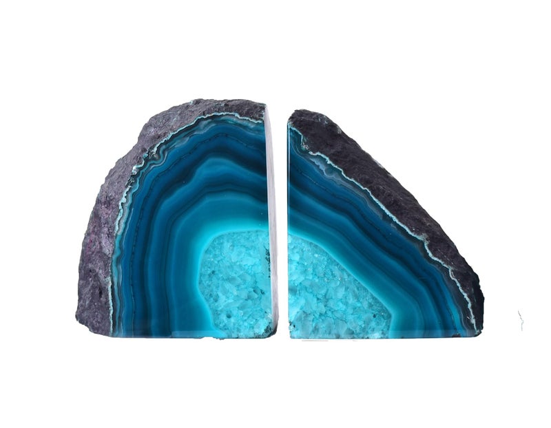 AMOYSTONE Teal Agate Geode Bookends, Unique Natural Crystal Book Holder 2-3 LBS with Rubber Bumpers, Sujetalibros for Small Books and Kitchen Cookbooks, Stylish and Functional - Image 2