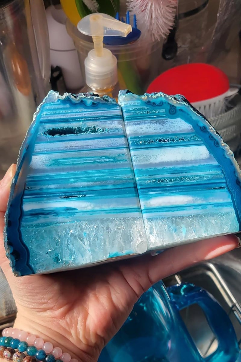 AMOYSTONE Teal Agate Geode Bookends, Unique Natural Crystal Book Holder 2-3 LBS with Rubber Bumpers, Sujetalibros for Small Books and Kitchen Cookbooks, Stylish and Functional - Image 3