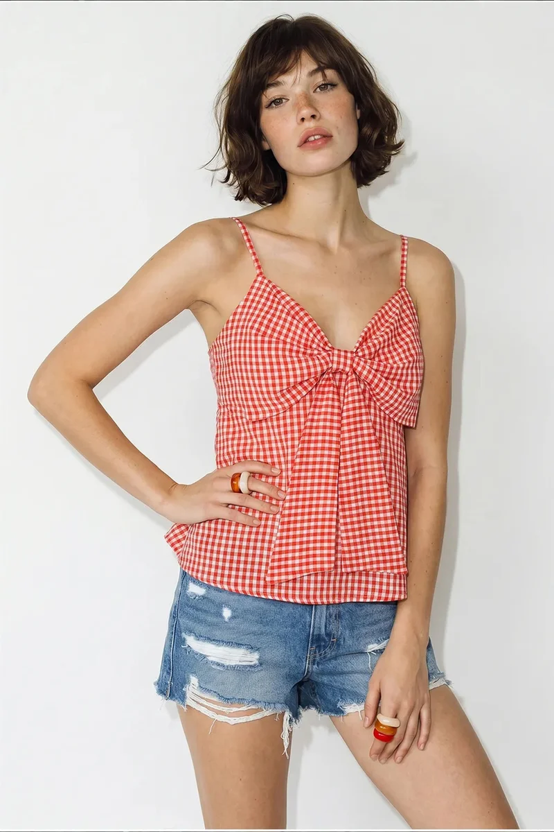 بيانكو لوتشي LUCCI Cotton-Blend V-Neck Cami Blouse With Bow Detail
