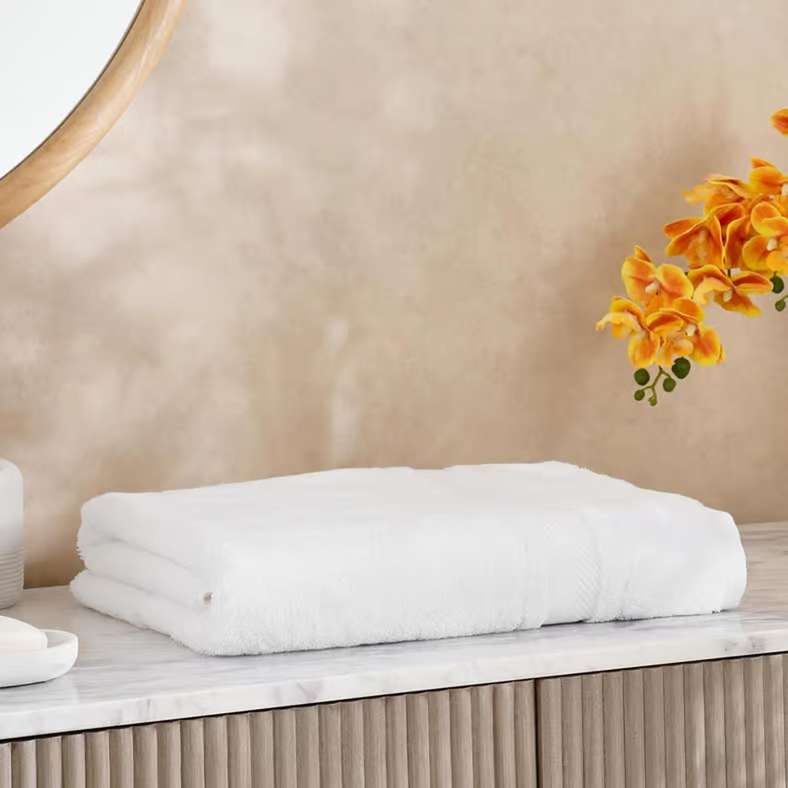 Pan Home منشفة استحمام فاخرة من القطن 90x150 سم - بيضاء - Image 1
