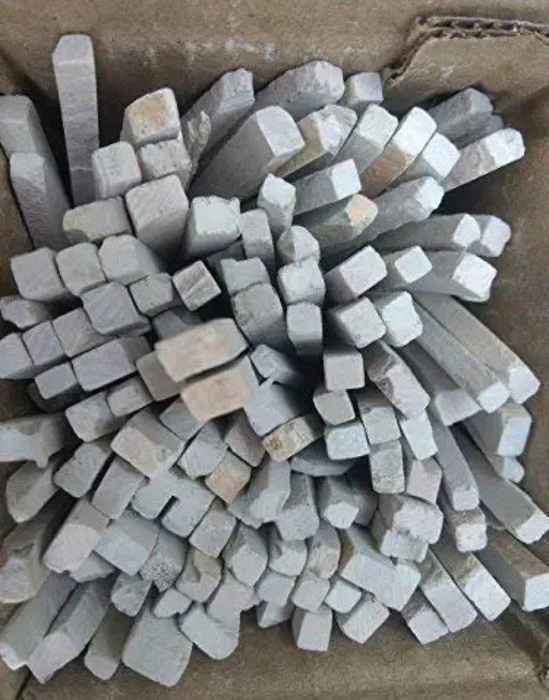 Earthy Goodies Edible Natural Limestone Slate Bars - Pack of 50 (325 grms) White Chalk Pencils - Image 5