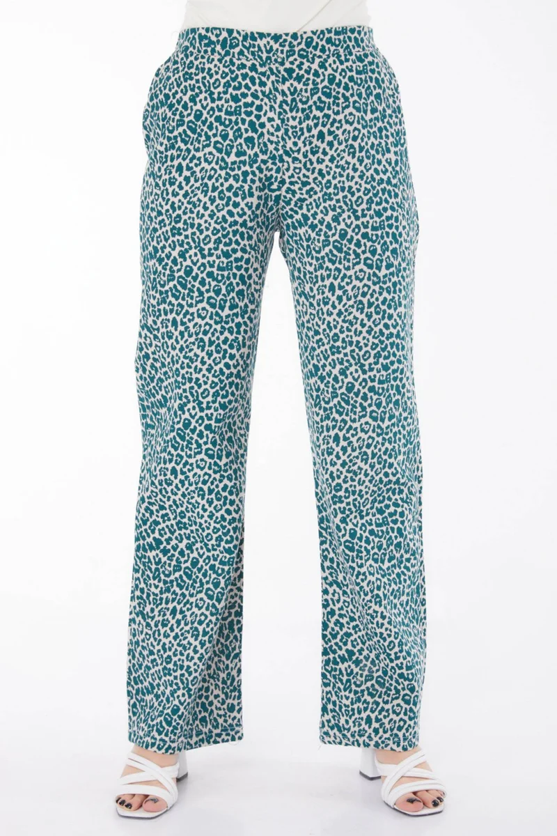 Tofisa Plain Medium Women Green Leopard Patterned Pamtolon - 13218