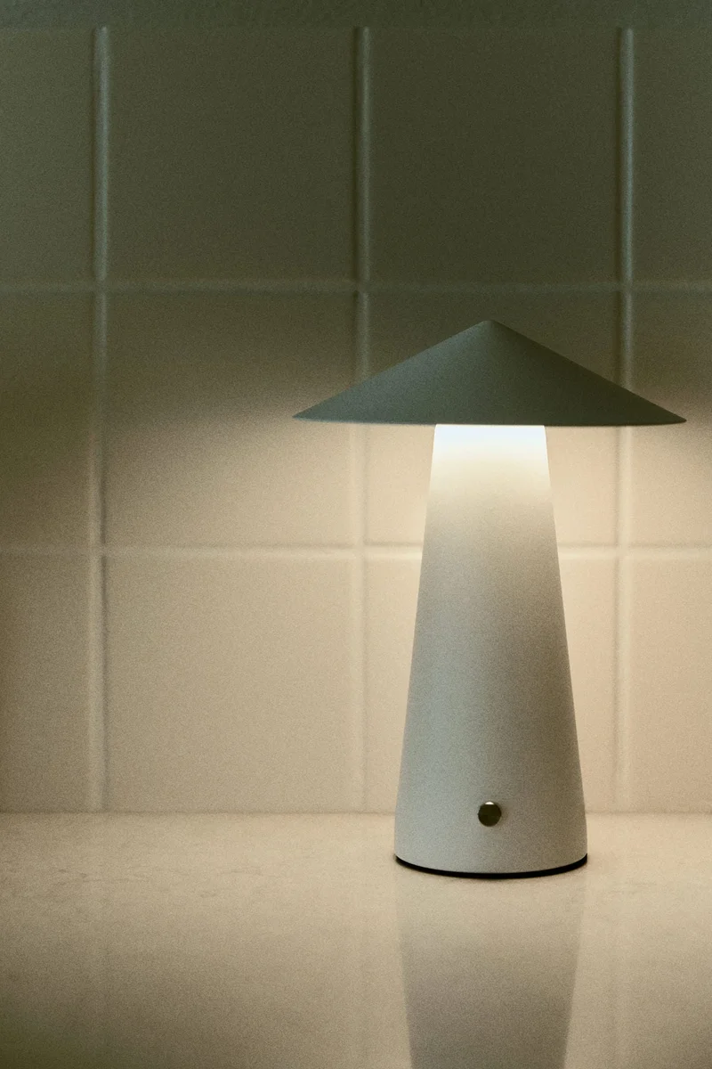 H&M Rechargeable table lamp