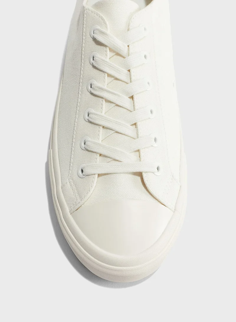 اتش اند ام Canvas Trainers