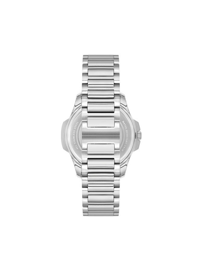 يو اس بولو اسن ساعة يد أنالوج فضية بسوار ستانلس ستيل للرجال بقرص أسود ٤٢ مم - Image 3