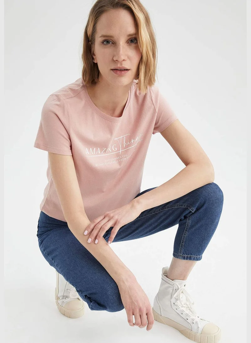 ديفاكتو Woman Knitted Regular Fit C Neck Short Sleeve T-Shirt