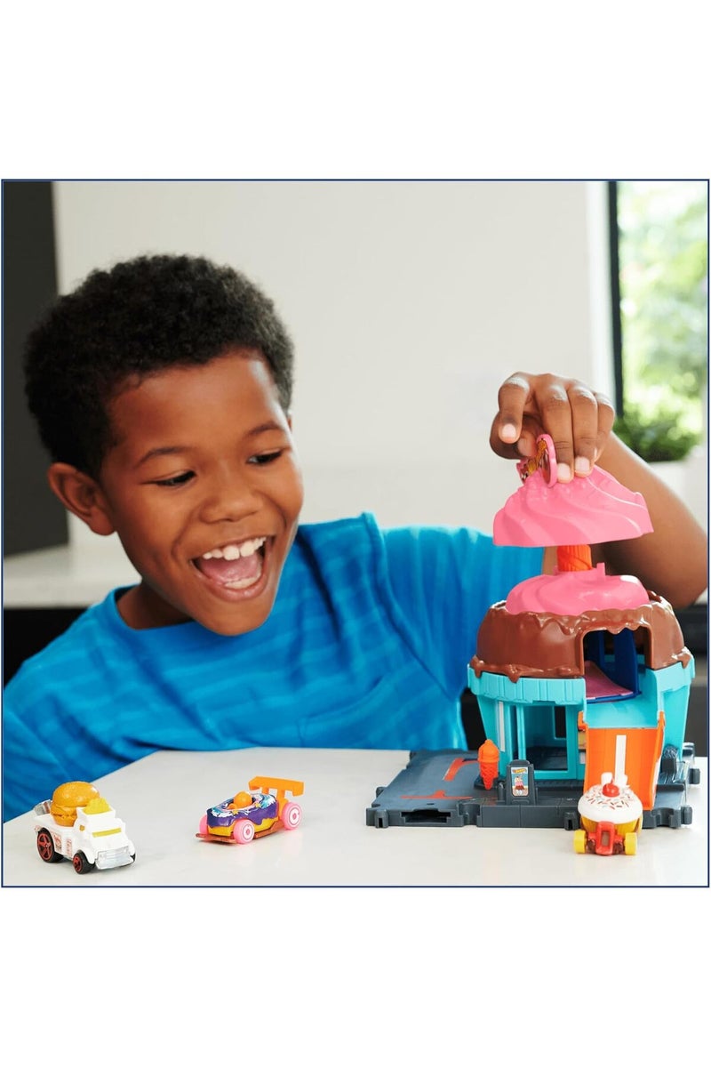 Hot Wheels City Track Set with 1 Car, Ice Cream Shop Playset - Image 2