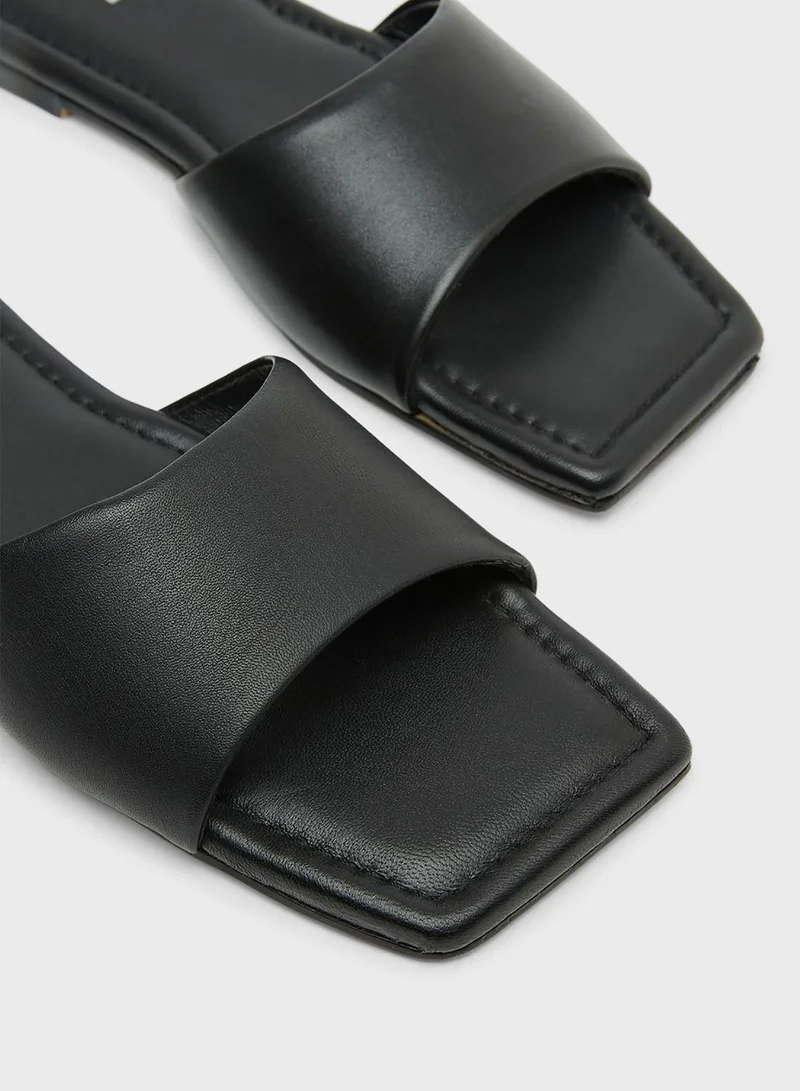 ONLY Square Toe Flat Sandals