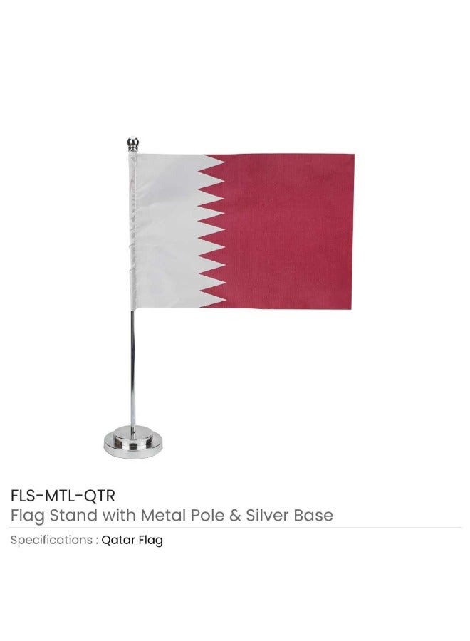 بيفت علم قطر مع عمود معدني وقاعدة فضية طقم من 1 - Image 1