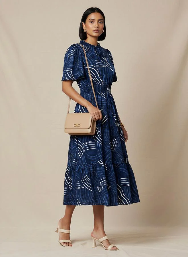 سبلاش فيڤ فستان ميدي من الفيسكوز بطبقات وأكمام فراشة