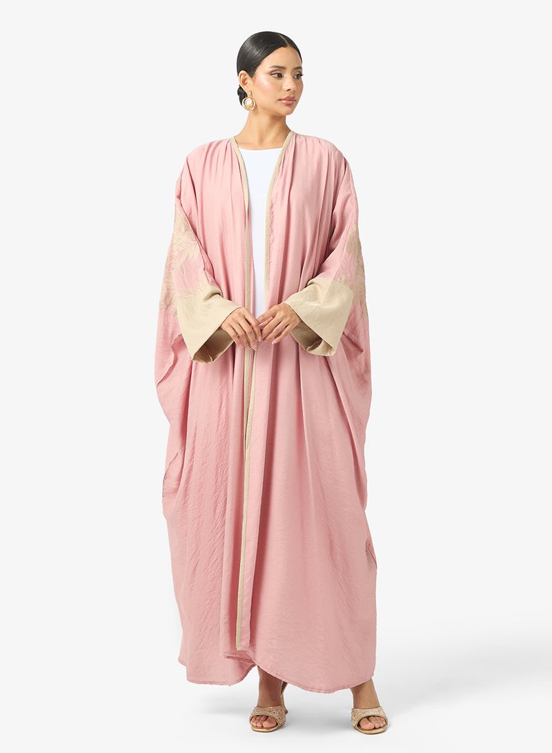 هيا كلوزيت عباية بتفاصيل أكمام متباينة - Image 5