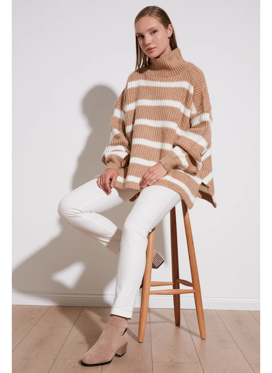 Lela Color Block Corded Loose Cut Turtleneck Sweater Women's Sweater 4615127