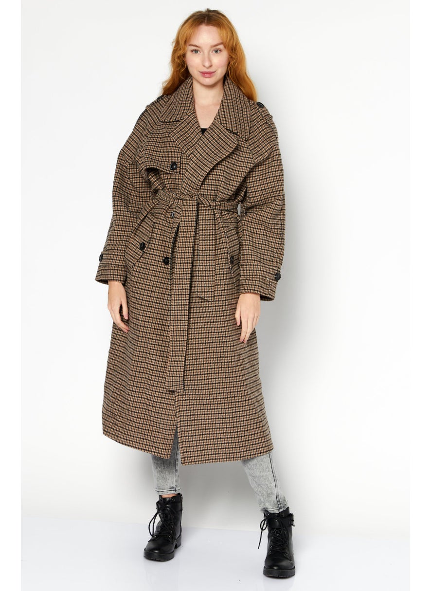 ESPRIT - Women Checkered  Belted Trench Coat, Brown Combo - Image 1
