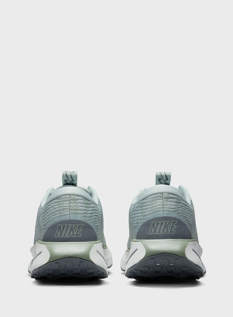 نايكي WMNS NIKE MOTIVA