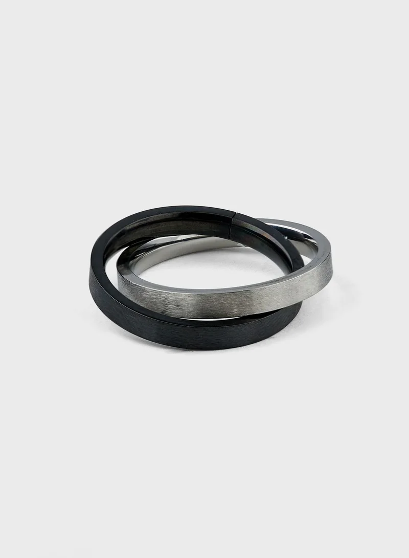 Seventy Five Twisted Double Ring