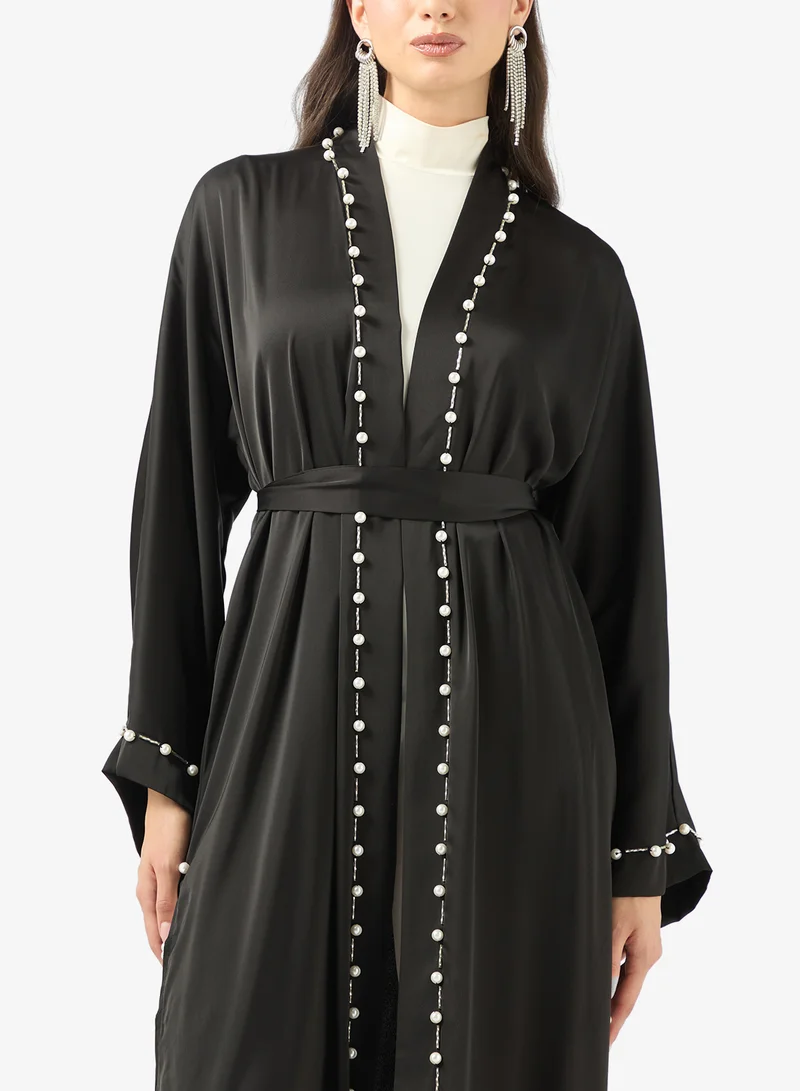 خزانة عباية مفتوحة أساسية