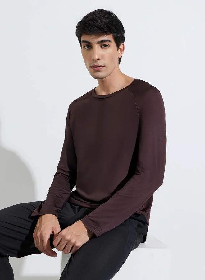 Brown Solid Muscle Fit Long Sleeve Running T-Shirt