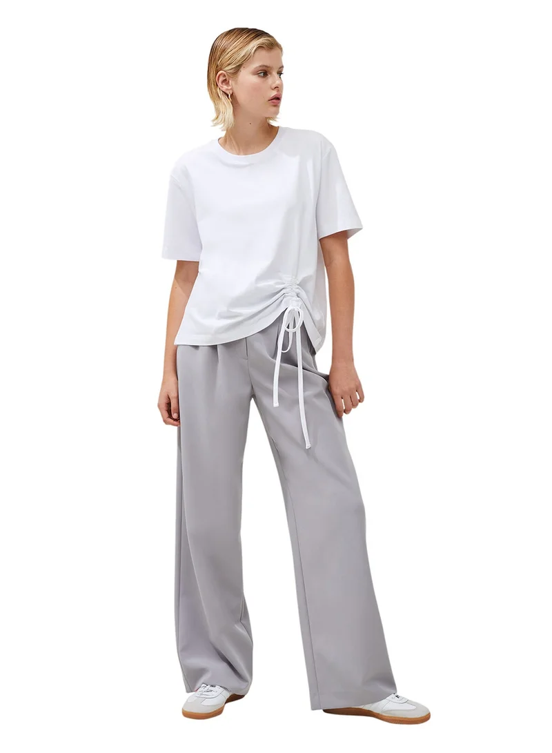 فرنش كونكشن تيشيرت رالي قطن بتفاصيل مجعدة