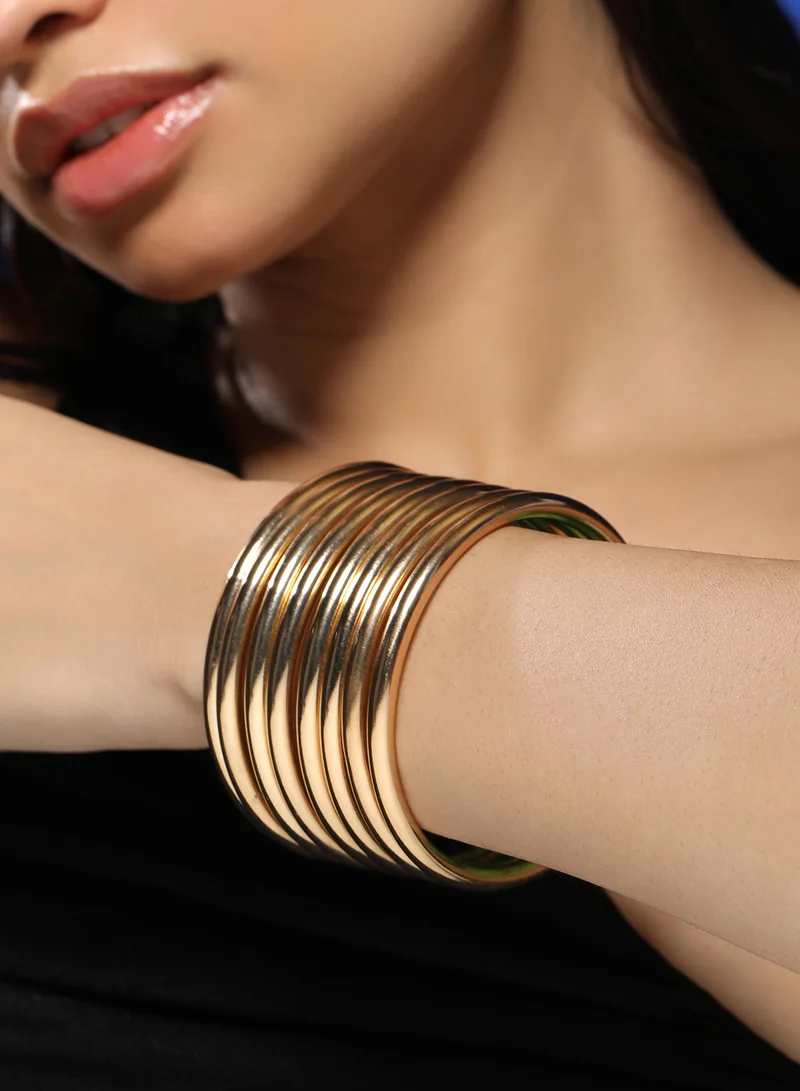 سوهي سوار نسائي معدني بتصميم مكدس بلون ذهبي عتيق