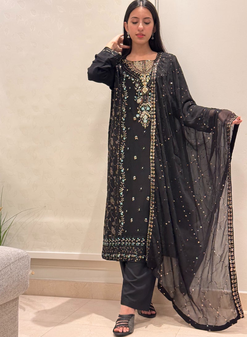 وينشيلز سلوار قميص شيفون تقليدي - أسود، مقاس كبير - Image 1