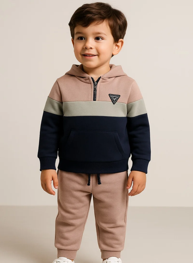 ديركجي Boys Colorblock Fleece Tracksuit – Beige &amp; Navy 2-Piece Set