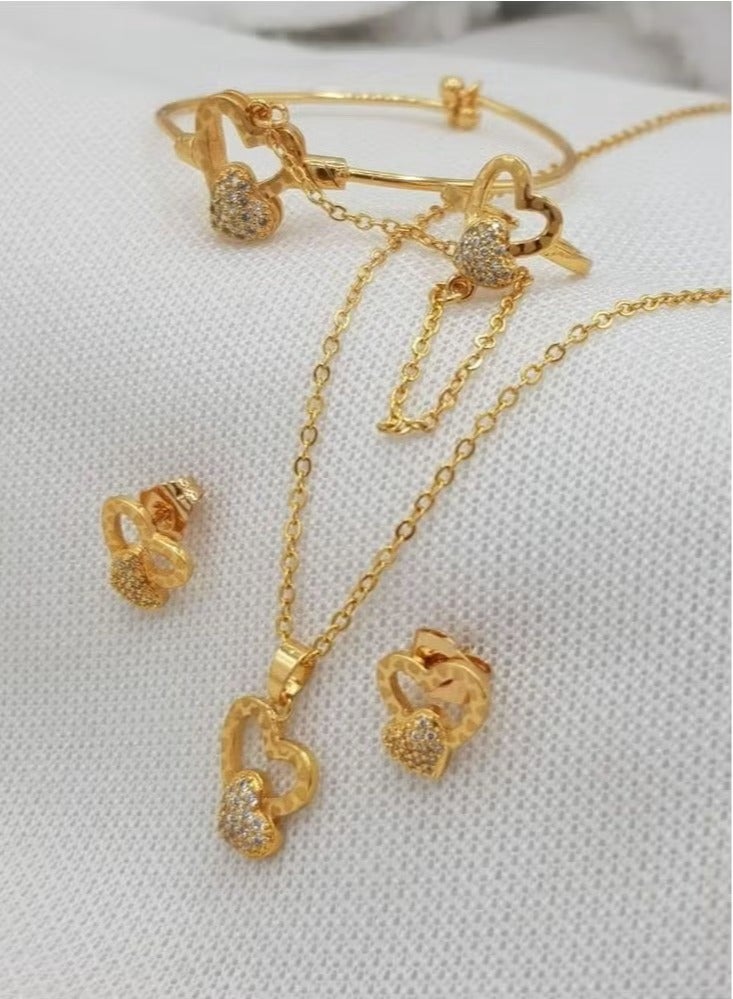 Children's gold replacement kit consists of three pieces