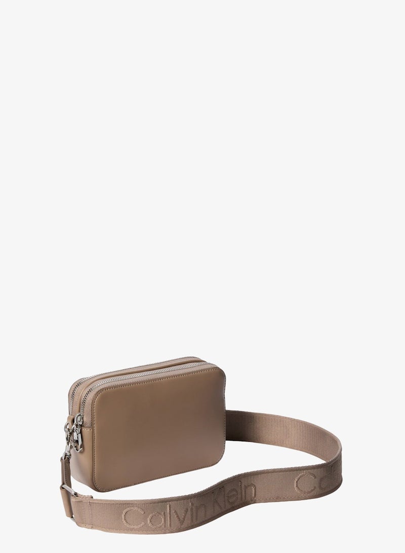 CALVIN KLEIN Webbing Double Strap Camera Bag - Image 3