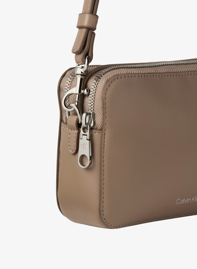 CALVIN KLEIN Webbing Double Strap Camera Bag - Image 4