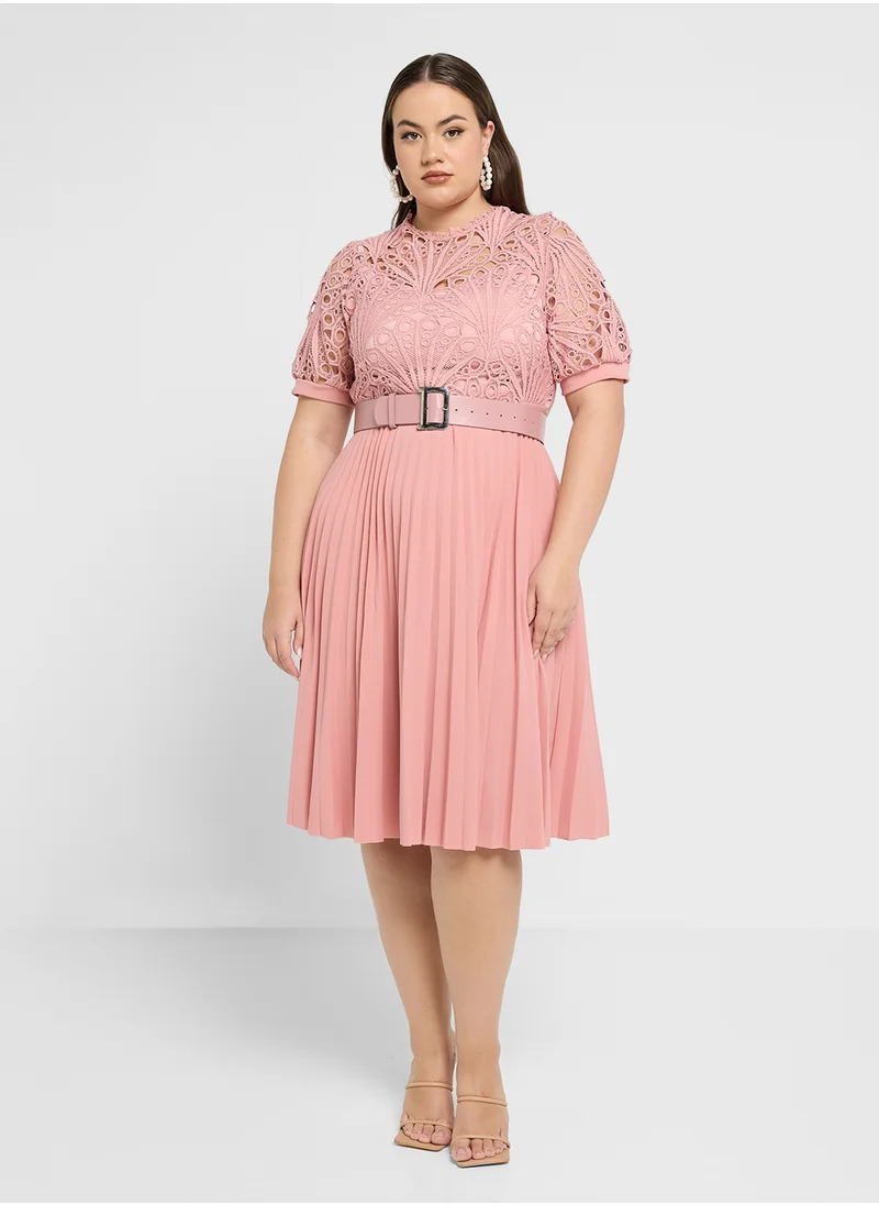 ايلا بلس Pleated Dress With Lacework