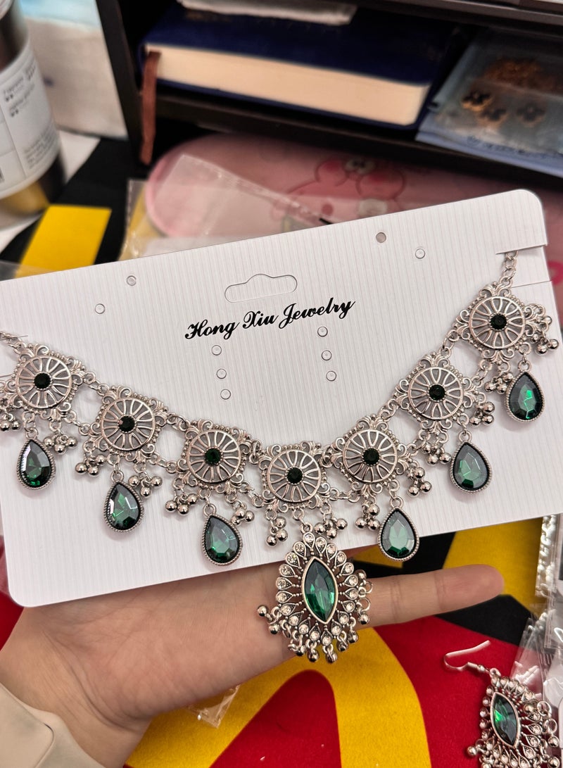 Hollow tassel elegant women's necklace and earrings jewelry set-green set  - Image 3