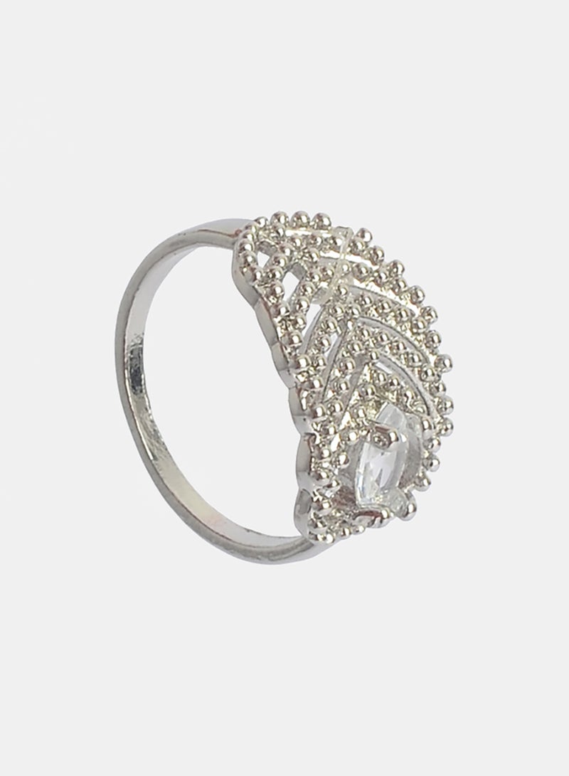 Akher el Ankoud Women'S Silver Ring With A Hollow Leaf Design, Set With A Side Stone And Embossed Engravings. - Image 1