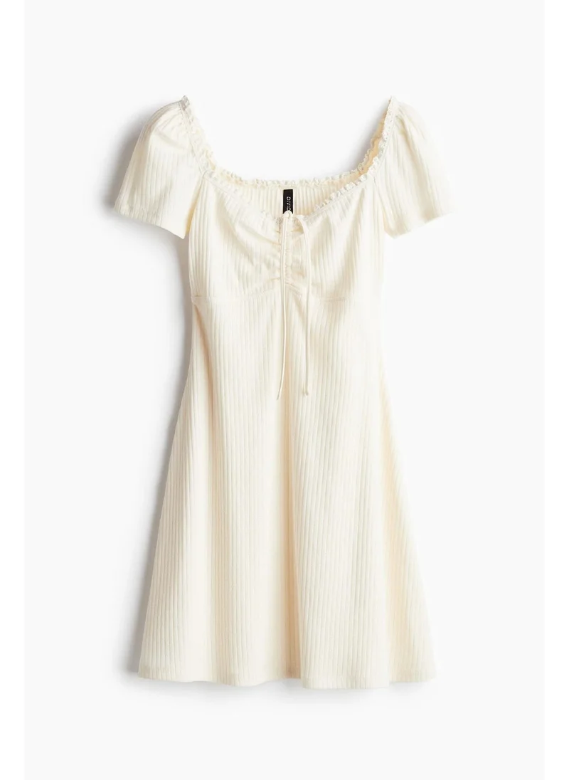 اتش اند ام Lace-trimmed flared-skirt dress