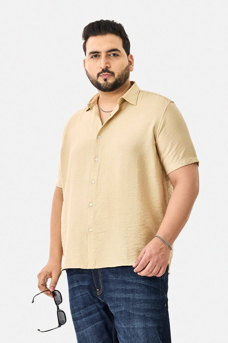 سنيتش قميص مقاس كبير مطوي