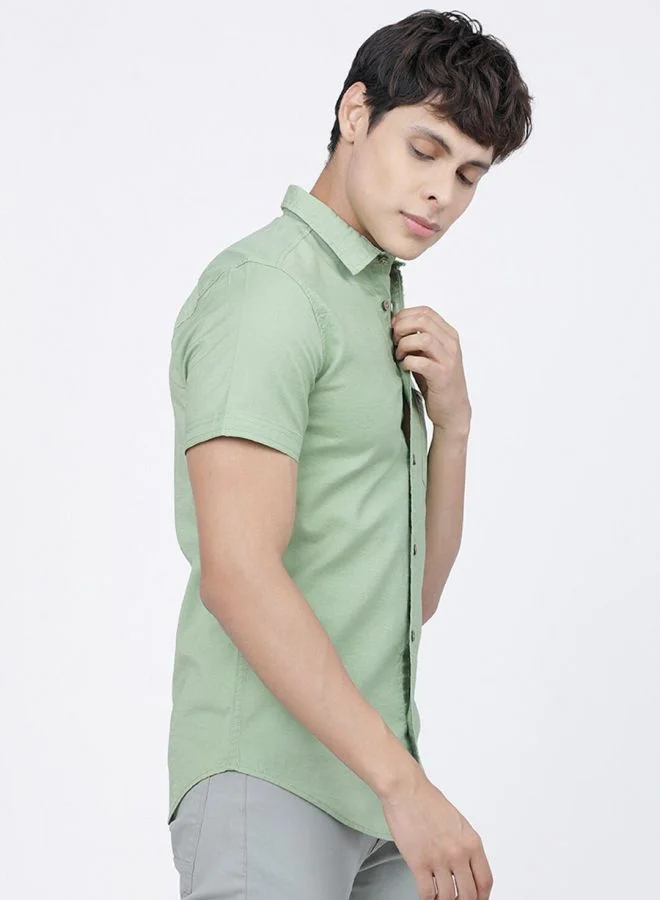 The Indian Garage Co Men Slim Fit Solid Half Sleeves Cutaway Collar Casual Shirt