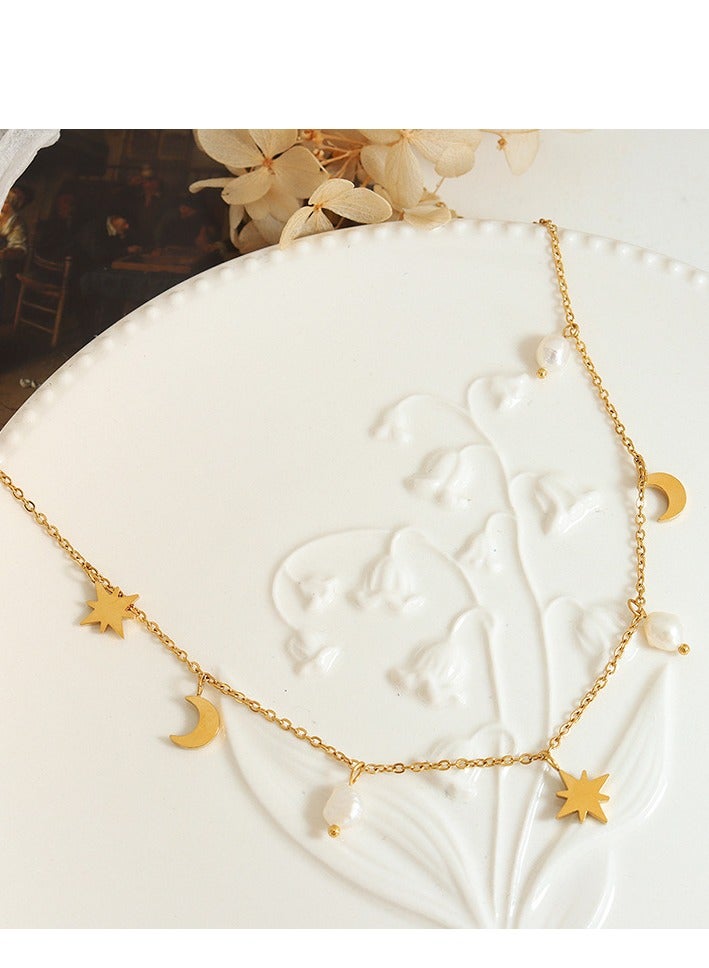 صديق الحوت المفضل قلادة أنيقة على شكل قمر ونجمة مع لآلئ طبيعية من المياه العذبة تصميم فريد هدية مثالية لعيد الحب وعيد الأم وعيد الميلاد والذكرى السنوية إكسسوارات أنيقة وراقية - Image 2