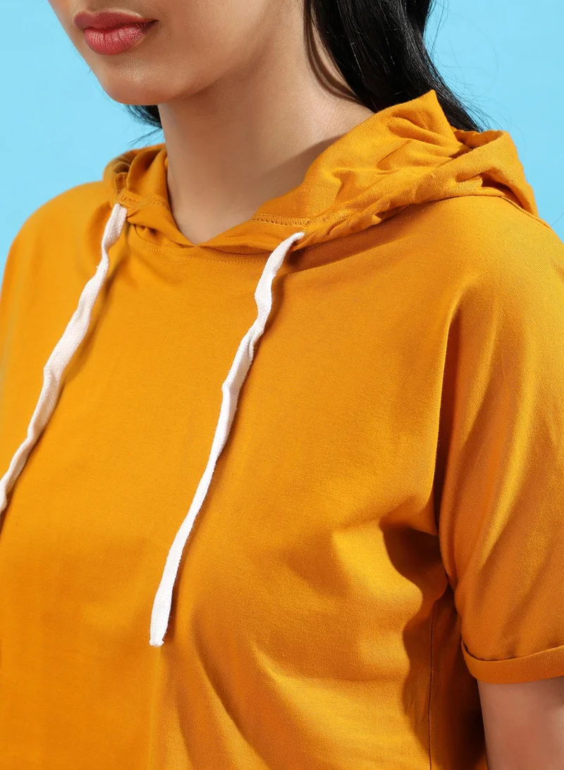 كامبوس سوترا Women's Solid Mustard Yellow Regular Fit Top