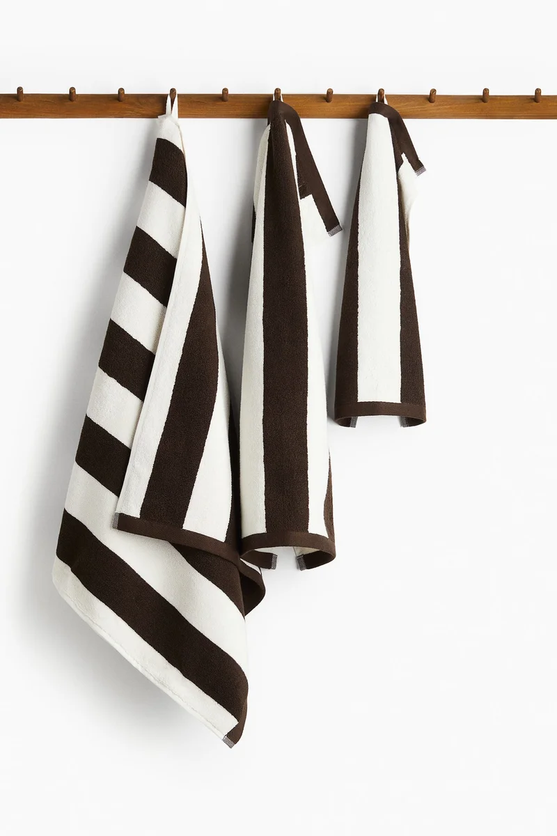 اتش اند ام Striped cotton terry guest towel