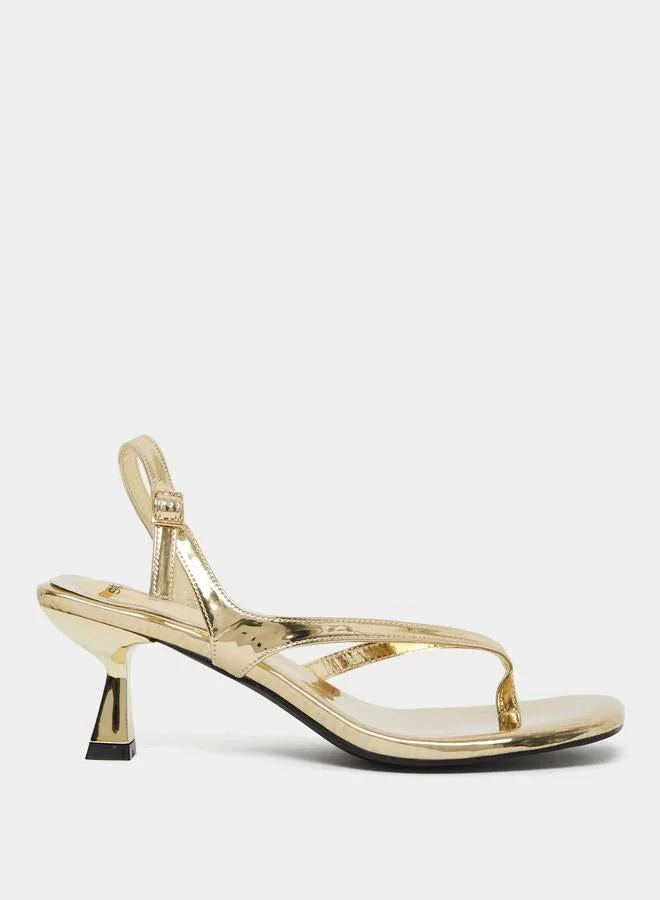 Styli Styli Gold Kitten Heel Thong Sandals