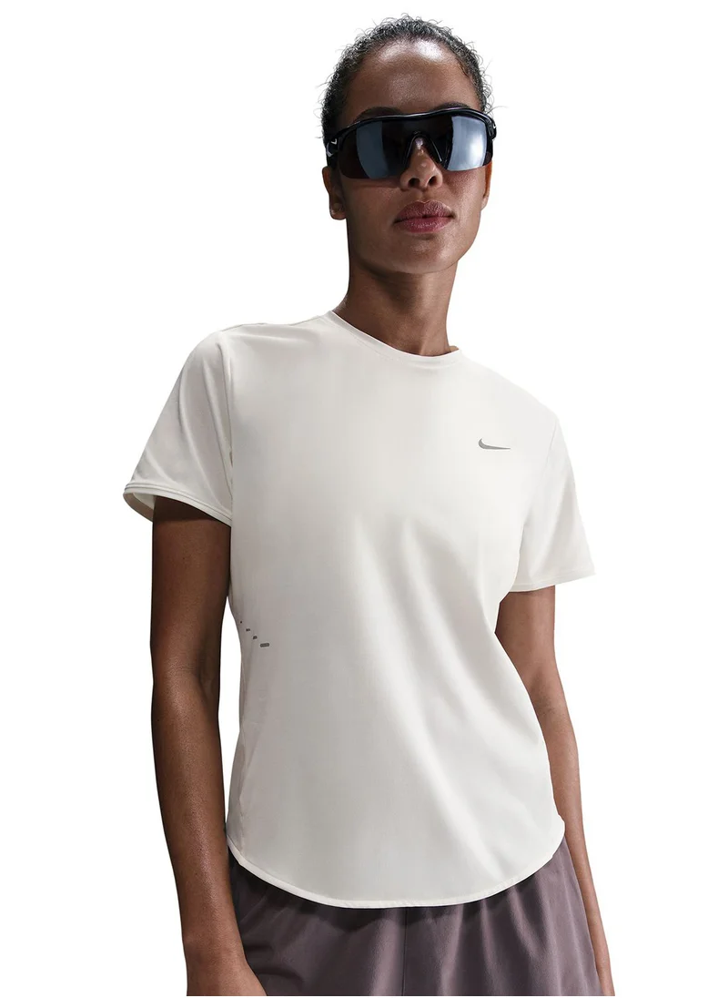 Nike Swift Dri-Fit T-Shirt