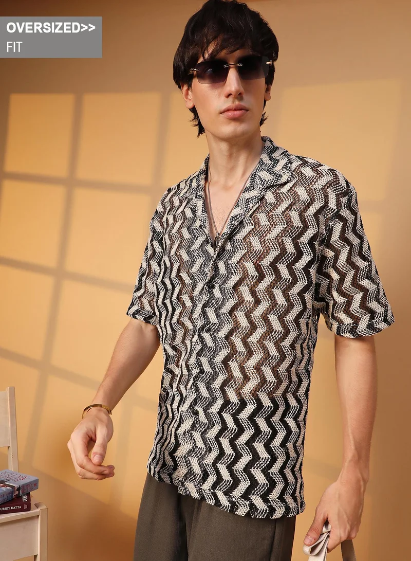 Campus Sutra Campus Sutra Men's White & Black Chevron Knit Oversized Shirt For Casual Wear | Cuban Collar | Short Sleeve | Button Closure | Oversized Shirt Crafted With Comfort Fit For Everyday Wear